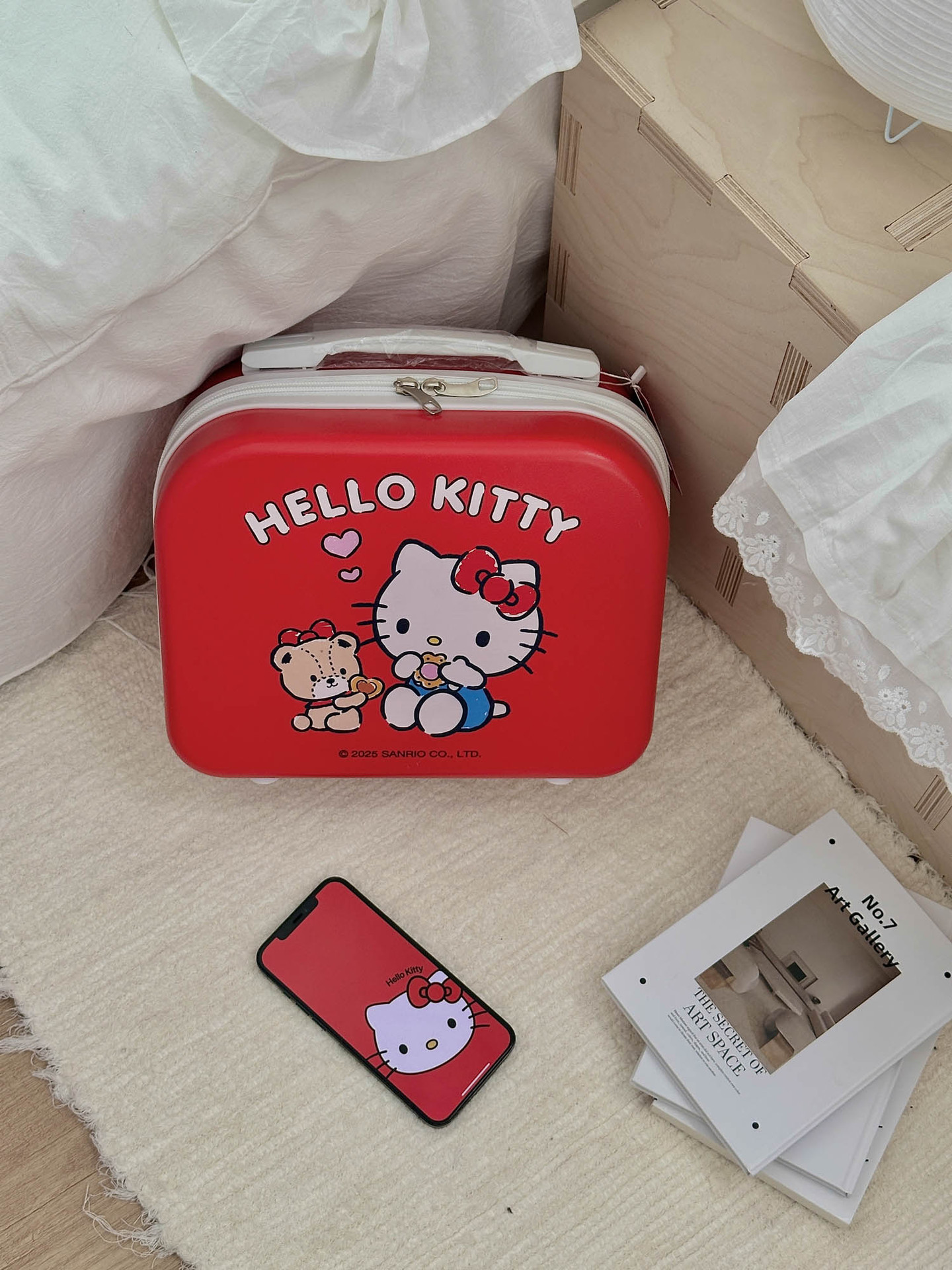 Sanrio Genuine Authorized Cute Cosmetic Case Large Capacity Portable Storage Outgoing Portable Beauty Case Suitcase