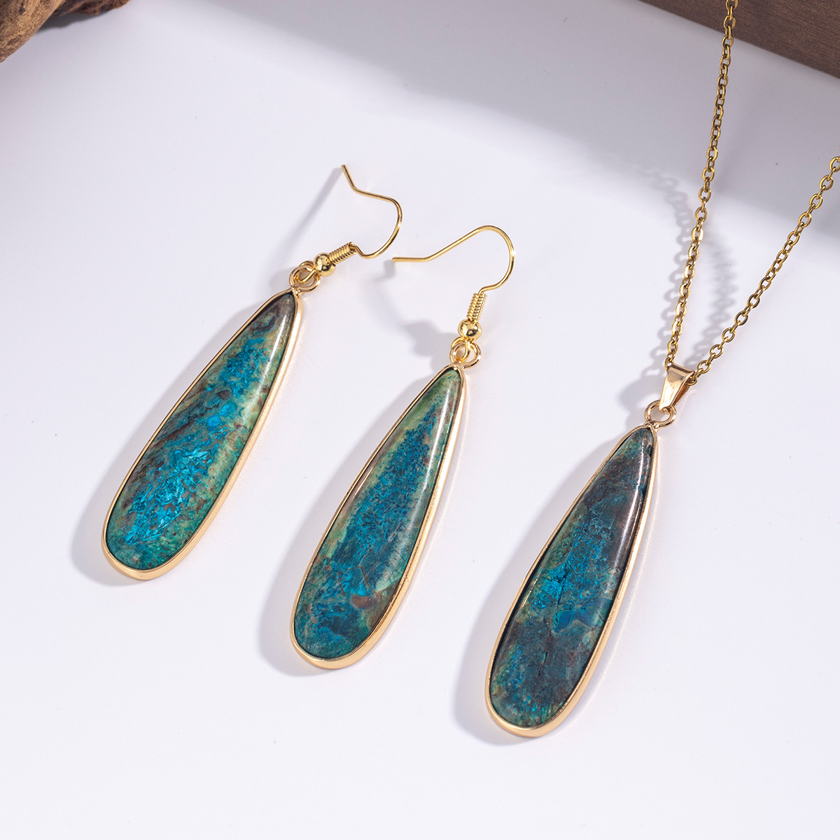 Zhuhang Jewelry Cross-Border New Natural Crystal Earrings Necklace High-End Temperament Imperial Pine Earrings Pendant Wholesale