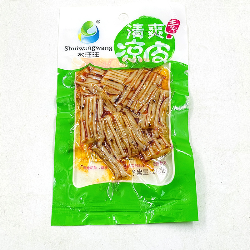 Water Wangwang refreshing cold skin open bag snack 26g spicy Q elastic vegetarian meat childhood student snack noodle products wholesale