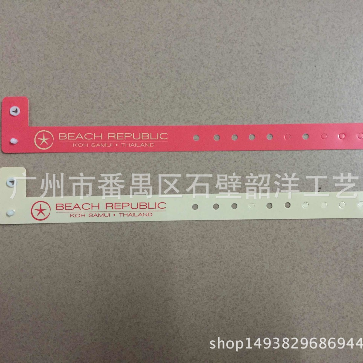 Supply PVC synthetic paper wrist strap disposable bracelet bar meeting disposable PVC wrist strap