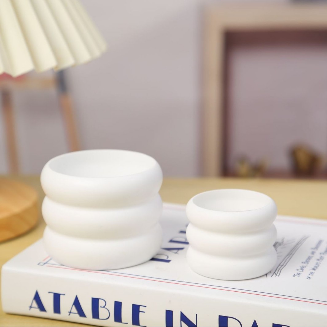 Factory Wholesale Donut-Shaped Plastic Flower Pots Mini Bonsai Succulent Planting DIY Desktop Ornaments Simulated Lawn