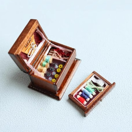Doll House DOLLHOUSE mini furniture accessories sewing machine scene grandma's old sewing box