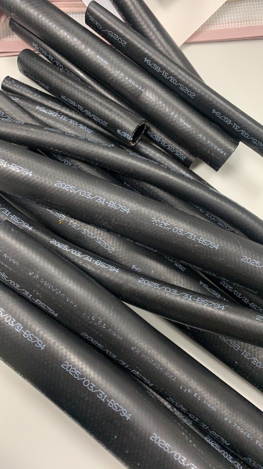 Factory Direct Supply Suitable for Kgk Inkjet Printer Cn241 White Ink Cn9 Ink Cn241-Y Solvent