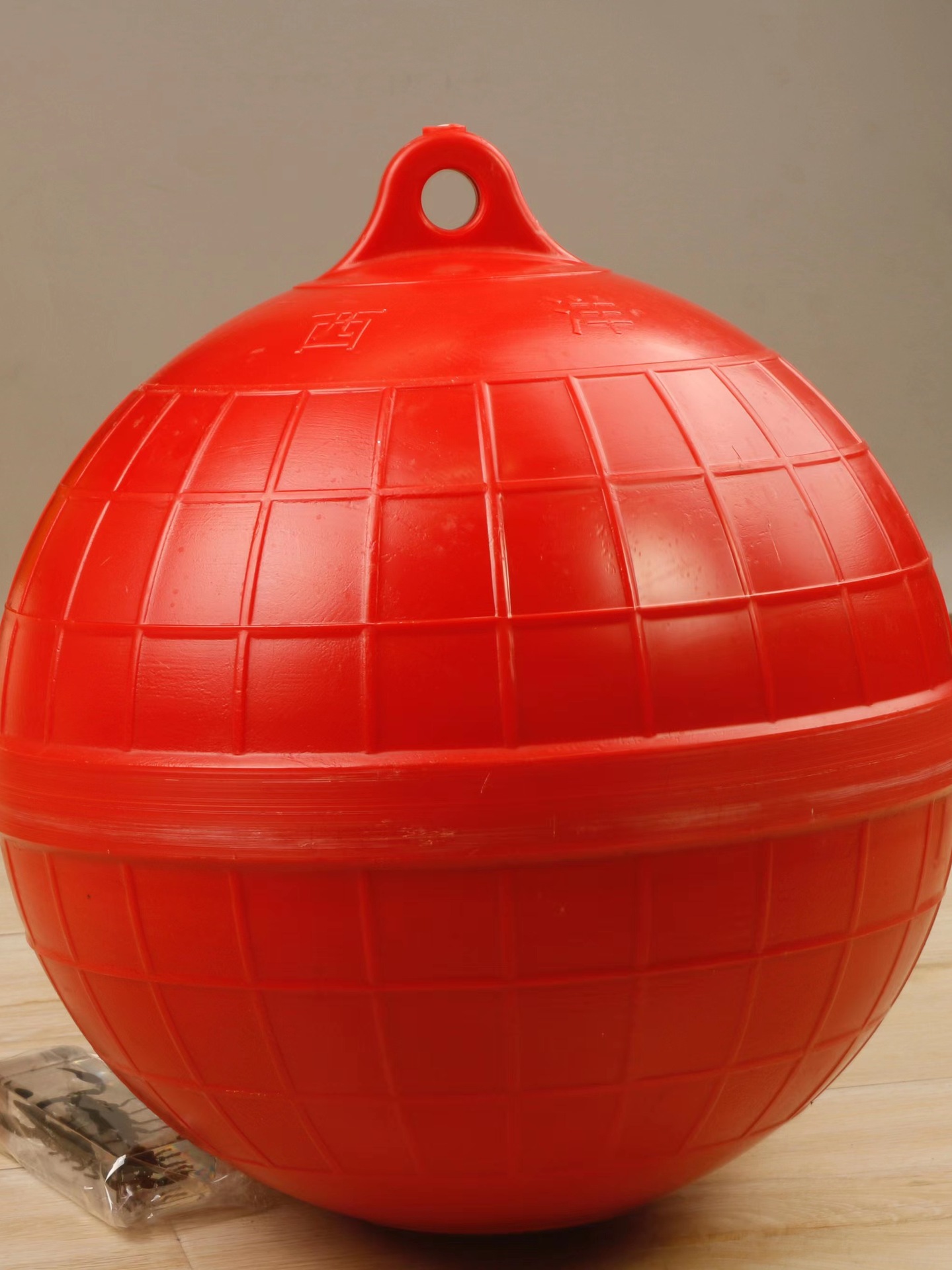 Details of the Floating Ball with a Central Hole, Abs Through-Core, Four Ears, and No Hollow Floating Ball