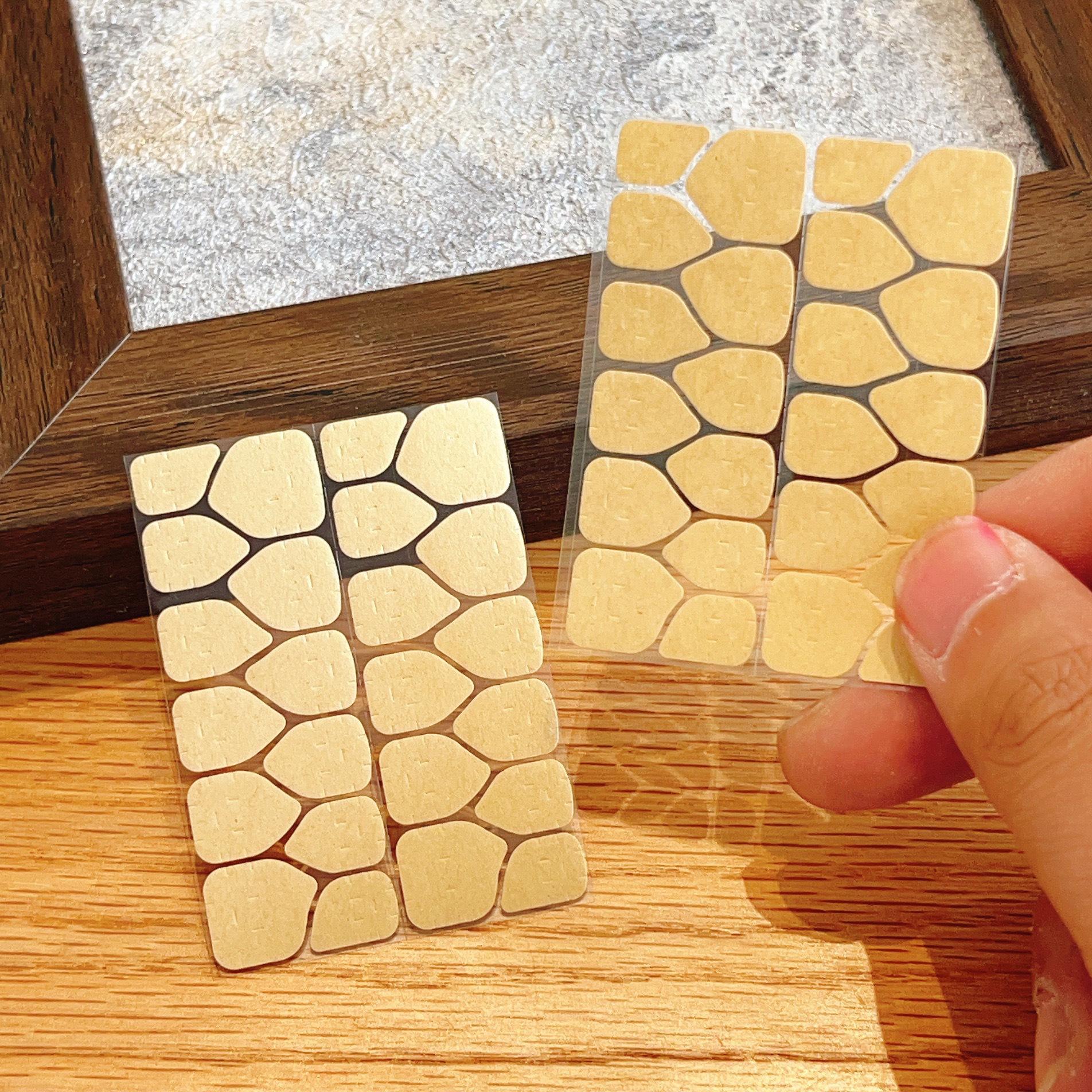 Kraft Paper Nail Art Special Jelly Glue Nail Stickers Small Size Jelly Glue 24 Pieces Strong Invisible Double-Sided Stickers Enlarged