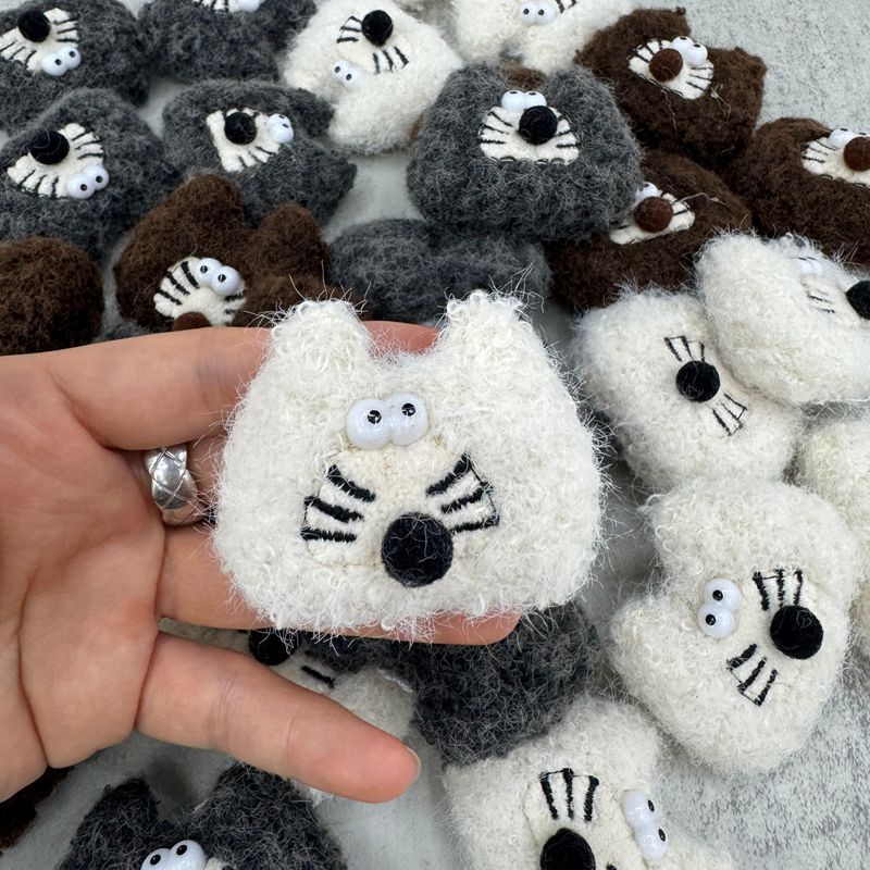A Variety of Fabric Cartoon Accessories, Animal-Shaped Plaid Plush Hair Clips and Hair Ties, Wholesale Supply of Fashionable Accessories