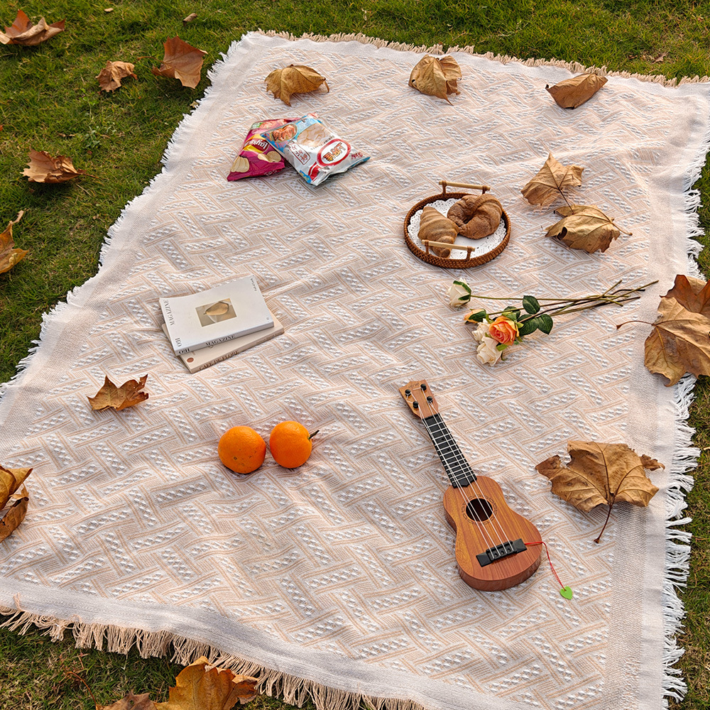 Outdoor Picnic Mat Cotton Yarn Woven Spring Outing Camping Tablecloth Tent Moisture-Proof and Moisture-Proof Floor Mat Rv Travel Camping Style Blanket
