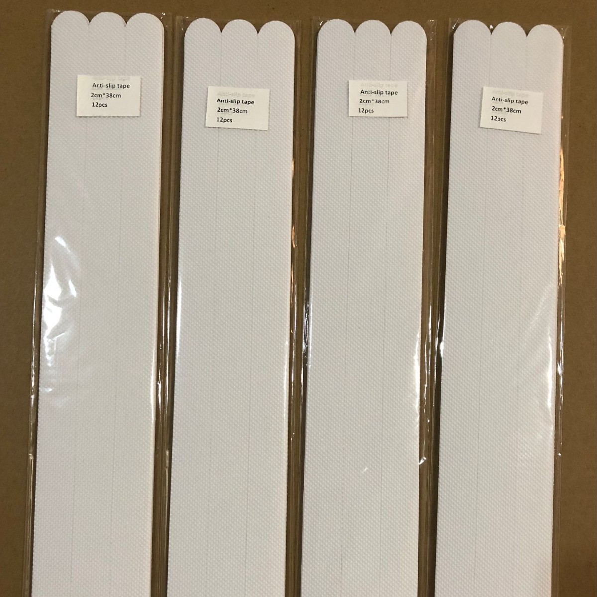 Bathroom waterproof wear-resistant skin-friendly color PEVA rubber non-slip stickers 2 * 20cm * 27 pieces/bag color can be mixed batch