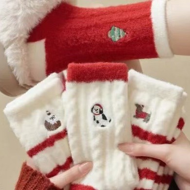 24 New Winter Christmas Socks Cartoon Embroidered Snowman Santa Claus Australian Velvet Women's Mid-Calf Socks Warm Floor Socks
