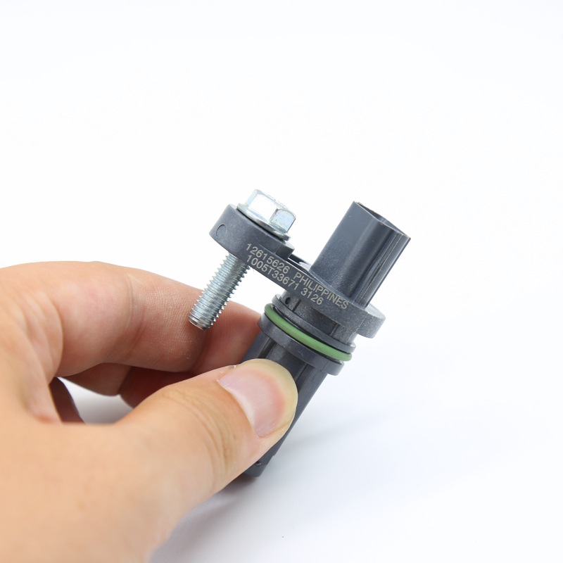 Suitable for Wuling Baojun Chevrolet Sail Car Crankshaft Position Sensor 12615626