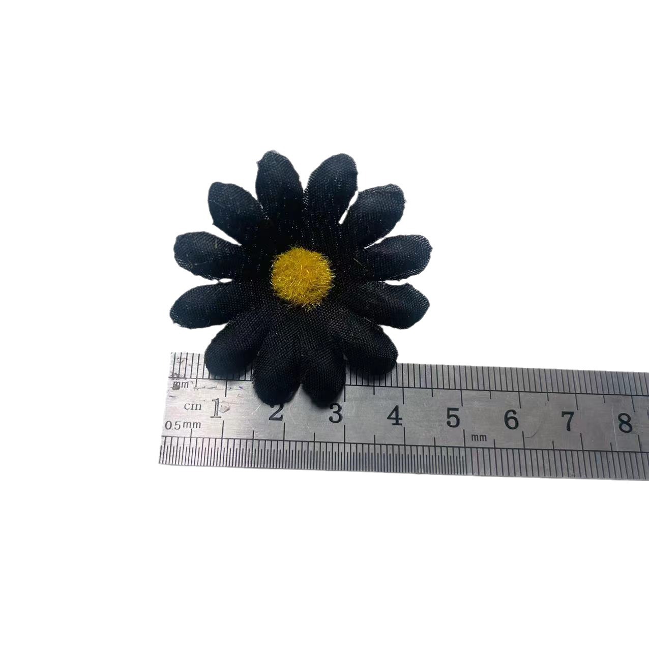 Factory direct 4cm black gold and silver small daisy 12 leaves 2 layers sunflower small sunflower cross-border hot sunny flowers
