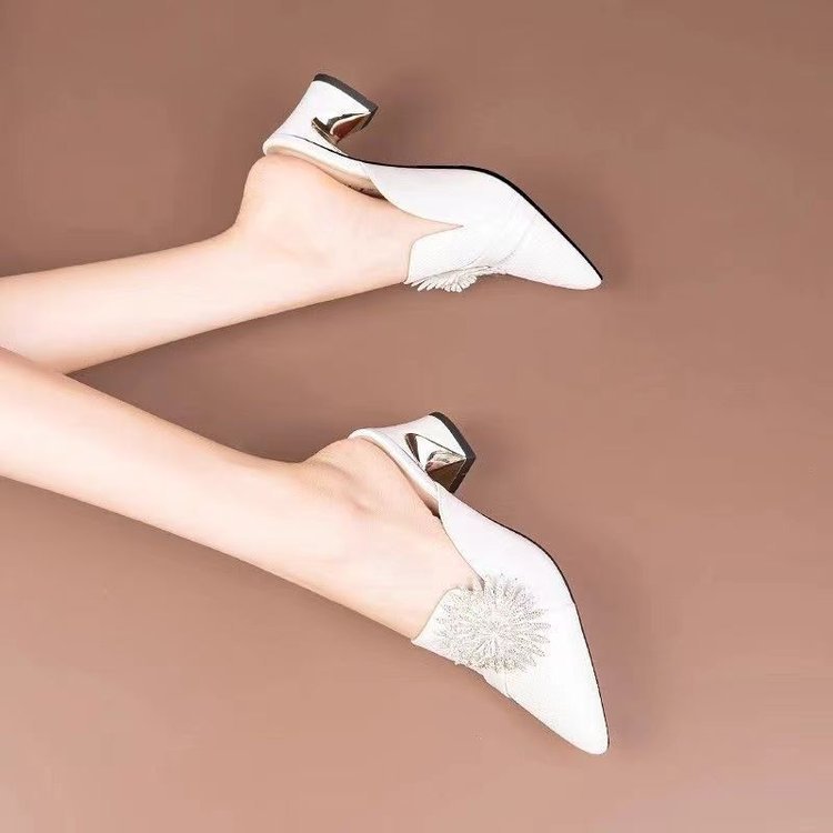 Cross-border Spring and Autumn New Slip-on Design Casual Pointed Flower Fashion Exquisite Daily Professional All-match Shoes