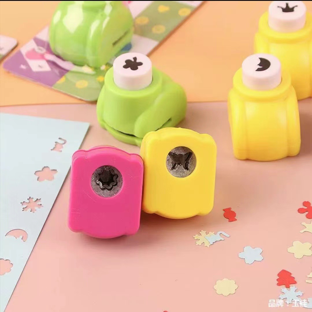 Children's DIY Handmade Materials Small Embossing Device Kindergarten Educational Greeting Card Making Flower Making Device Bulk Goods