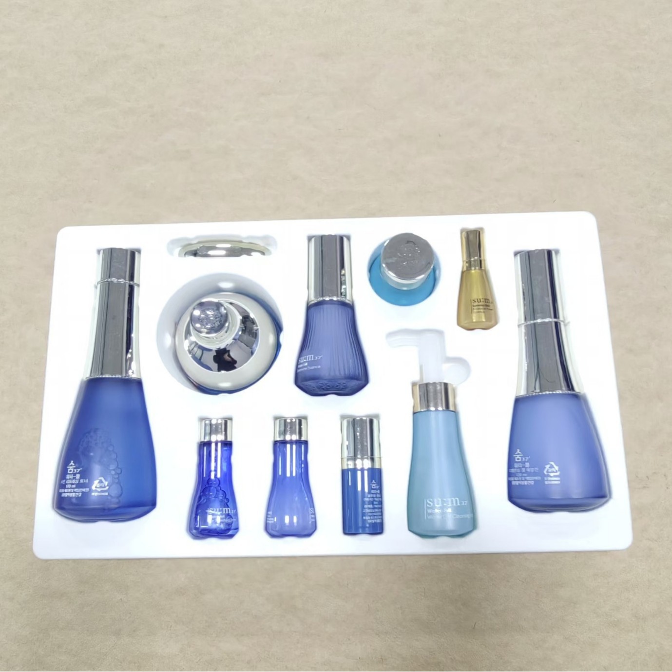 Paper Pulp Molded Skin Care Product Paper Tray Packaging Cosmetic Lining Packaging Paper Tray Dry Pressed Wet Pressed Paper Tray Easy to Degrade