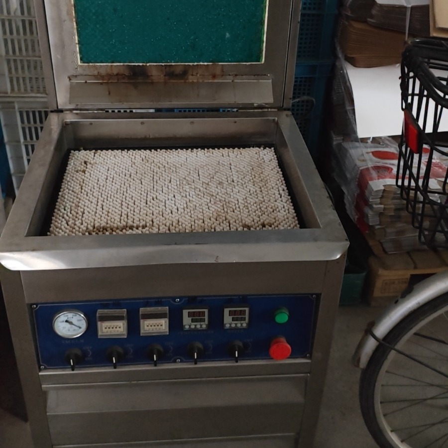 Second-hand resin plate making machine 90% new can work normally does not support online transactions can communicate online