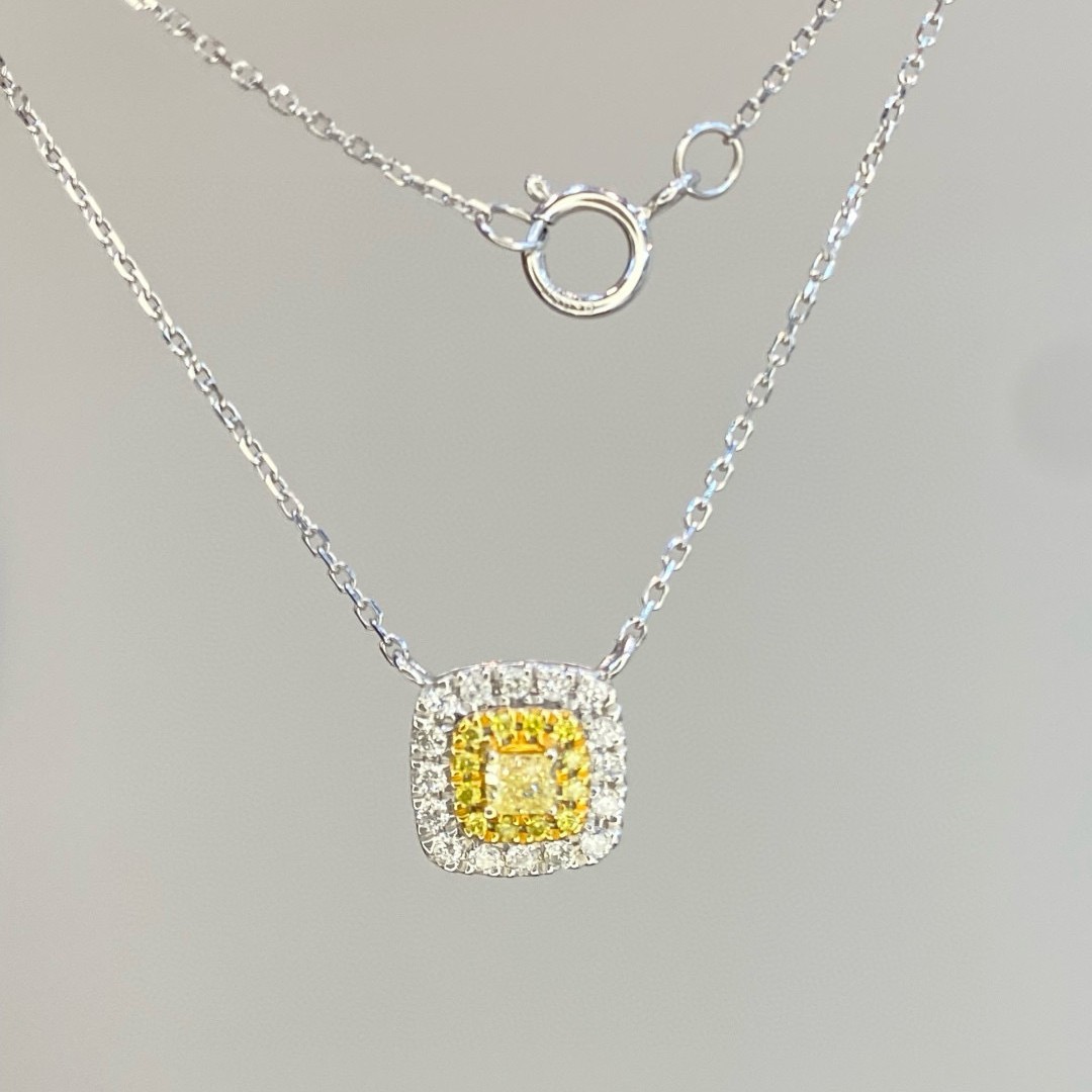 Classic Simple and Fashionable Platinum Pt950 Natural Square Yellow Diamond Clavicle Chain Bright and Lucky Commuting Date Versatile