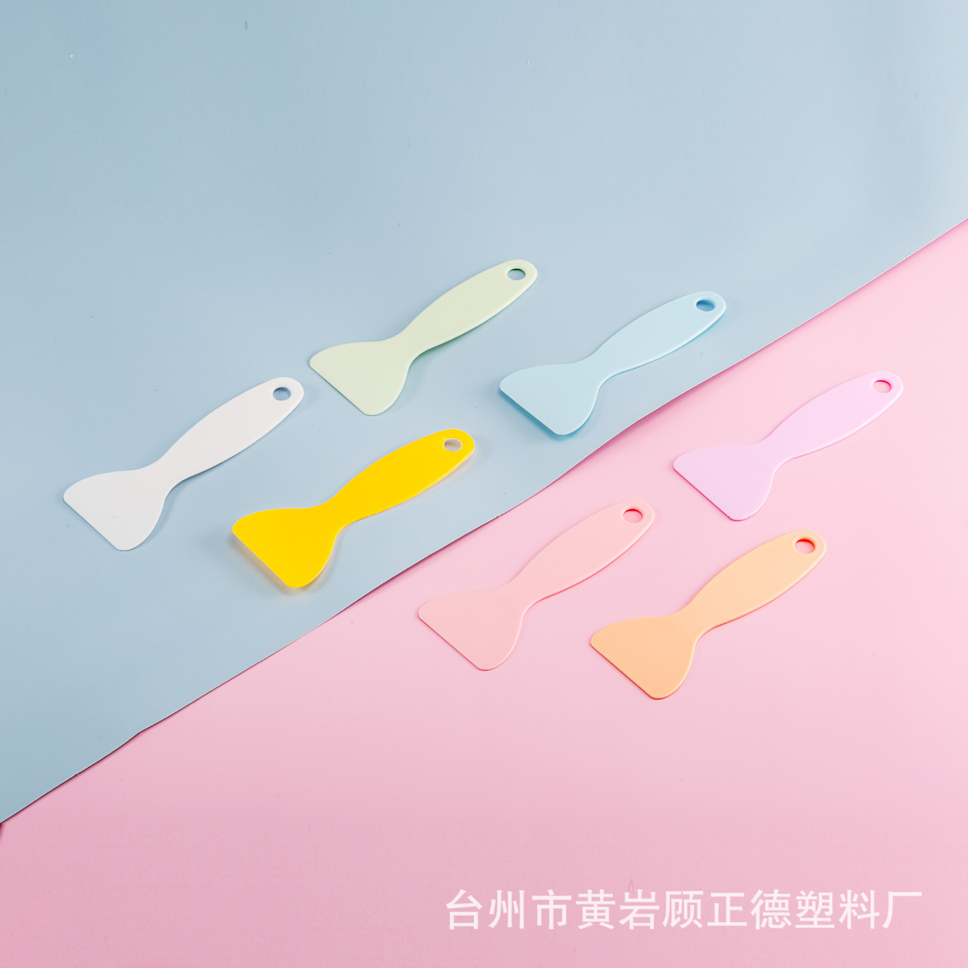 Factory direct supply wallpaper film scraper glass scraper transparent yellow trapezoidal car window film scraper