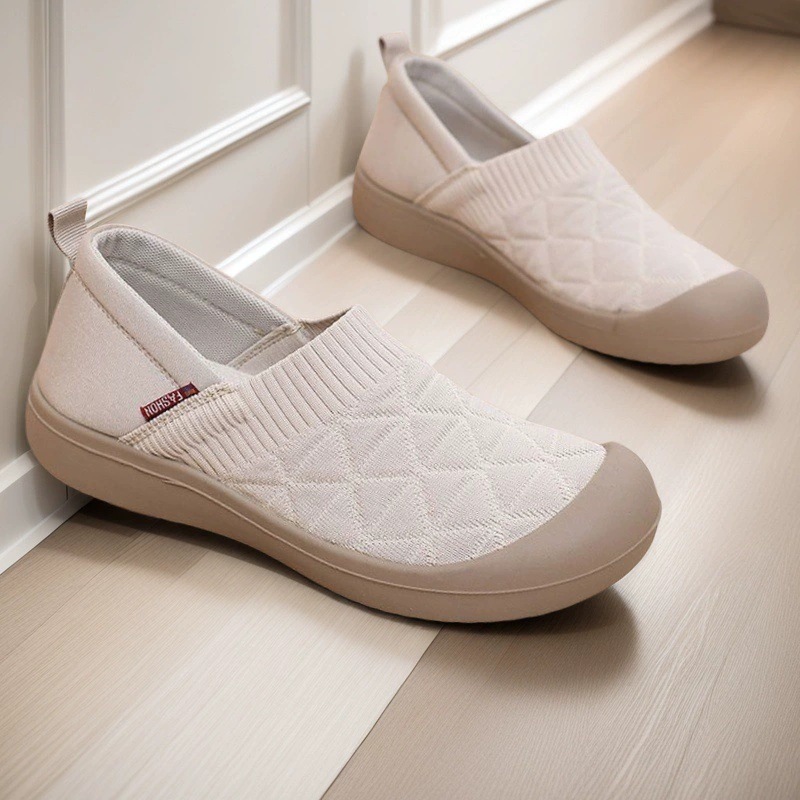 Весенние женские тканевые туфли, старые пекинские тканевые туфли, мягкая подошва, дышащие туфли для матерей, легкие рабочие туфли для полных