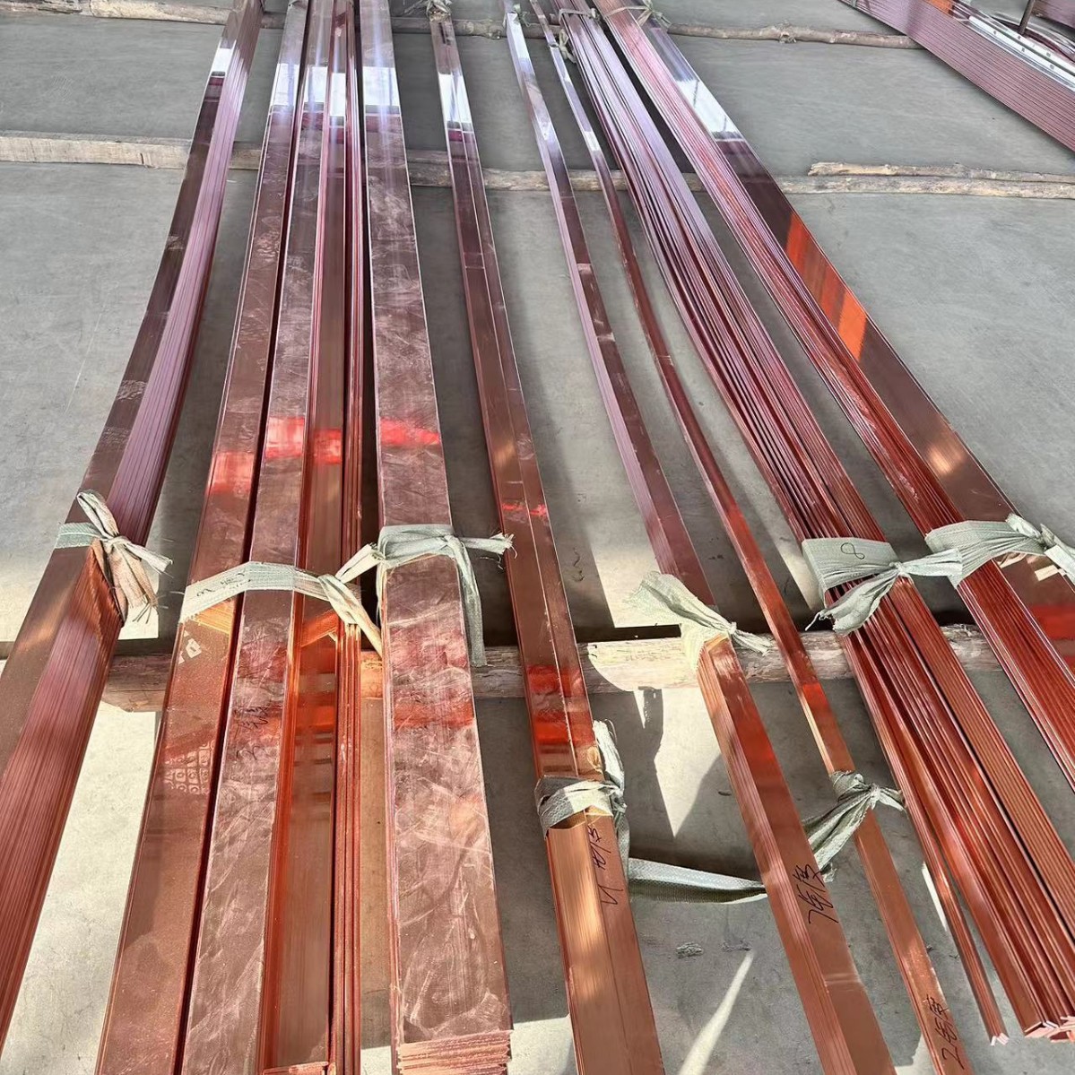 National Standard T2 Copper Strip, Copper Water-Stop Sheet, Corrosion-Resistant, Wear-Resistant, Anti-Oxidation, Factory Direct Sales, Ample Stock Available