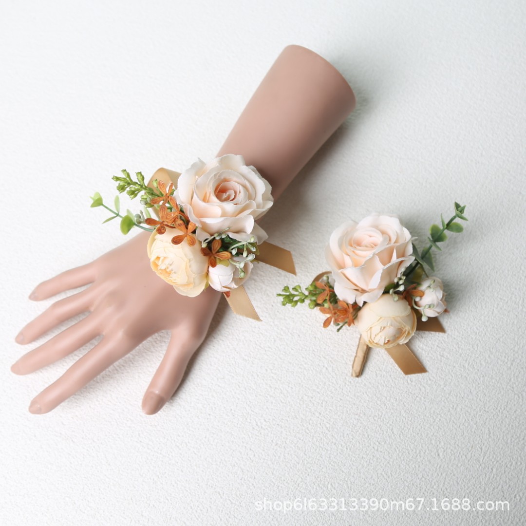 Wholesale beautiful small Qing bride wrist flower bridesmaid group sisters hand flower champagne corsage red Chinese wedding