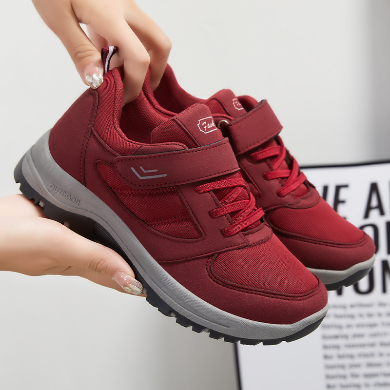 Женские туфли для прогулок 2025 новые спортивные туфли с липучками для среднего и пожилого возраста, оптовая продажа от производителя, туфли для женщин