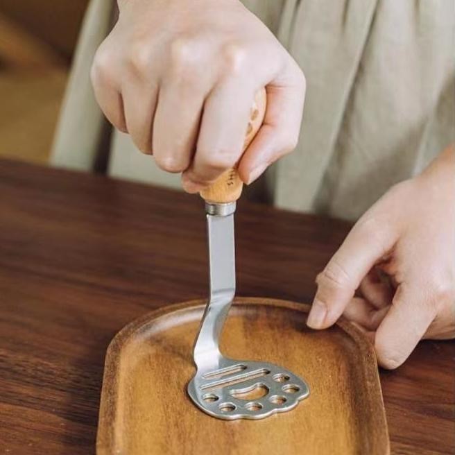 Stainless Steel Plastic Bear Masher Food-Grade Masher Potato Masher Home Baking Baby Masher
