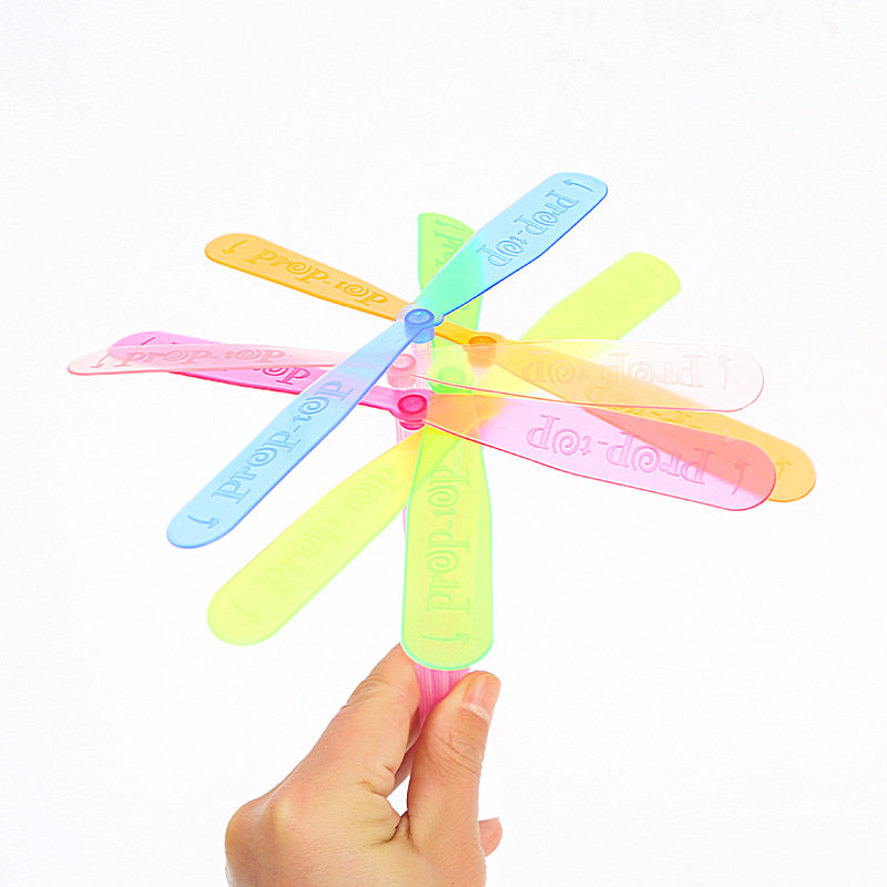 Luminous bamboo dragonfly double flying leaf small frisbee flying fairy classic nostalgic toys wholesale stall small gifts