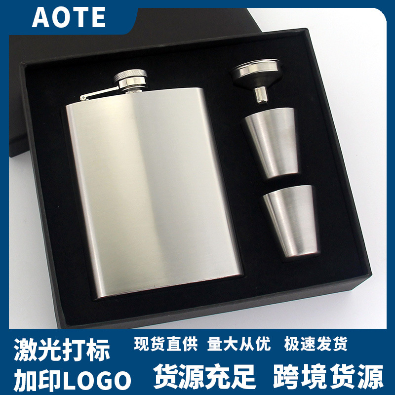 Поставки с завода нержавеющая сталь вино горшок нержавеющая сталь русский портативный наружный плоский металлический маленький вино горшок подарочная коробка для вина