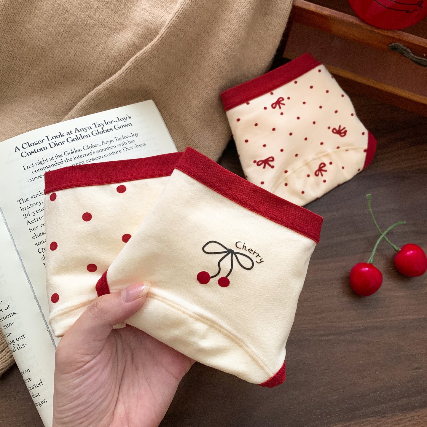 Red Underwear for Christmas, Birth Year, Wedding, Good Luck, 7A Antibacterial, Extended Crotch, Hip-Hugging, High-Elasticity, Pure Cotton Women's Underwear