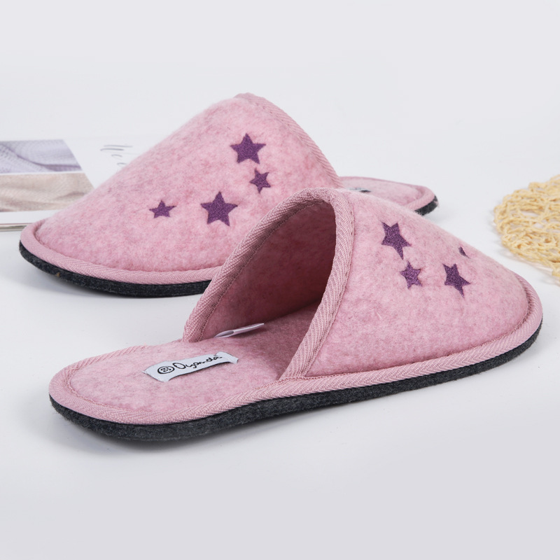 Source Factory Produces and Exports European Felt Cloth Slippers Non-Slip Warm Indoor Cotton Slippers