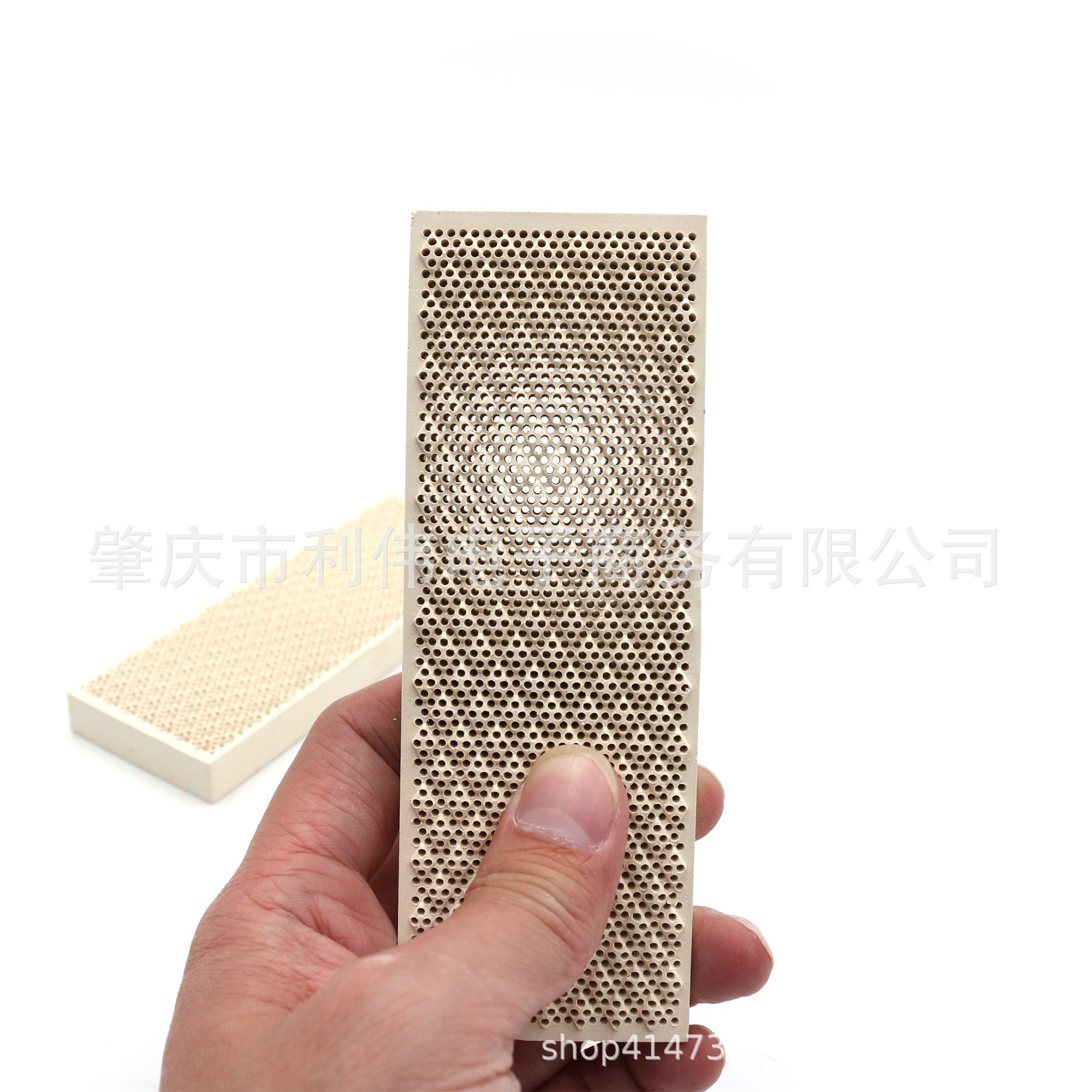 Gas burner head ceramic piece infrared honeycomb ceramic plate burner ceramic piece high temperature resistant honeycomb brick Cordierite