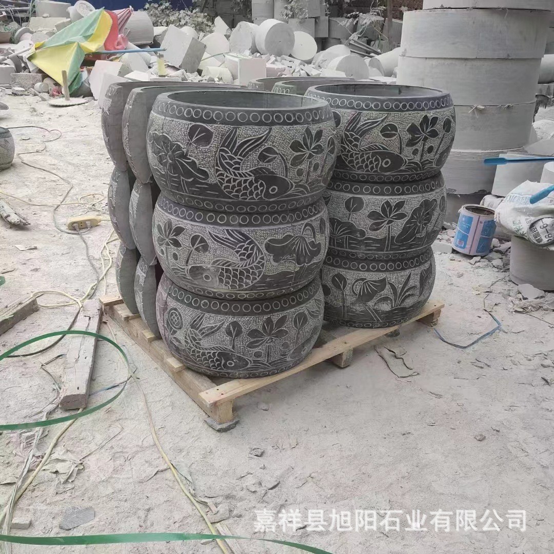 Каменная основа столба с резьбой, основа каменного столба, обертка каменного столба, основа каменного столба, основание древнего здания