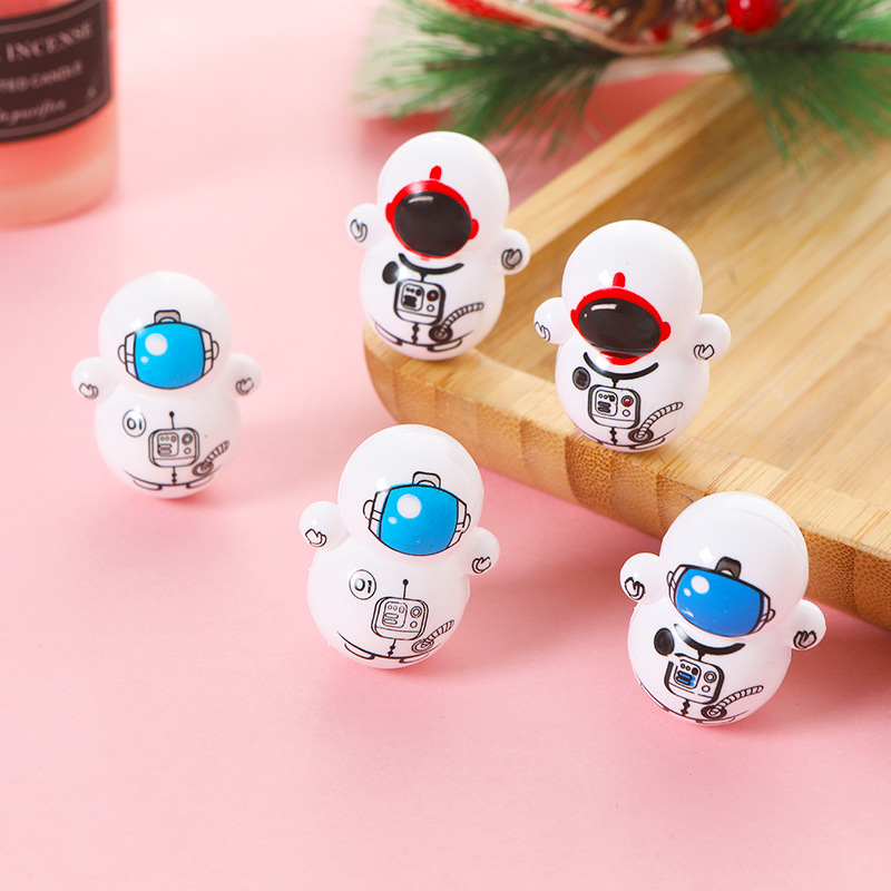 Cartoon Mini Astronaut Tumbler Toy Cartoon Cute Ornament Children's Small Toy Street Stall Small Gift