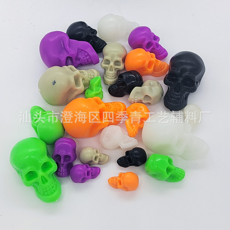 Cross Border Color Skull Halloween Decoration Props Accessories Ghost Festival DIY Plastic Mini Skull 16-36MM