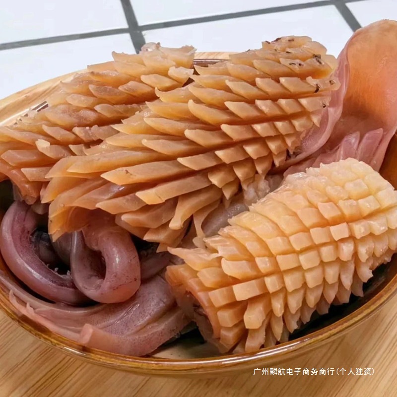 Hot Pot Ingredients Fresh Large Squid Flower Wholesale Frozen Squid Rolls Raw Frozen Fresh Cuttlefish Mackerel Tube Seafood Commercial