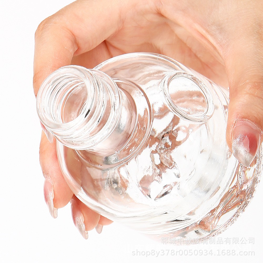 Spot 100ml Small Wine Bottle Glass Spherical White Wine Bottle with Packaging Empty Bottle Transparent White Wine Bottle