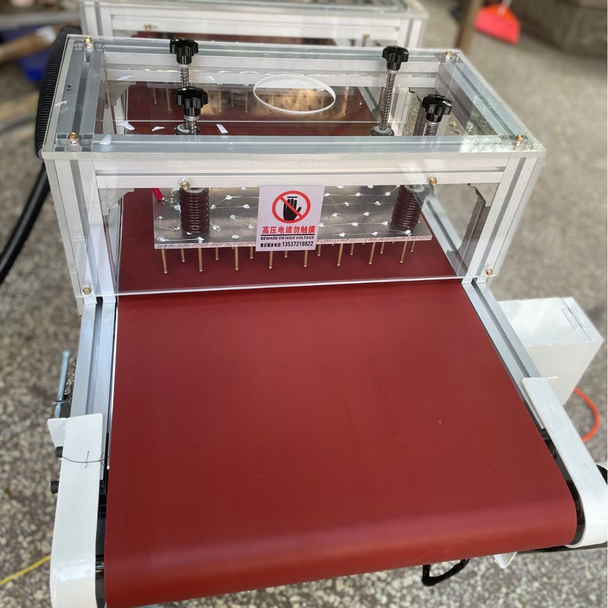 Plastic Film and silica gel sheet Corona processor enhance adhesion and can't stick to the killer that can't be firmly printed