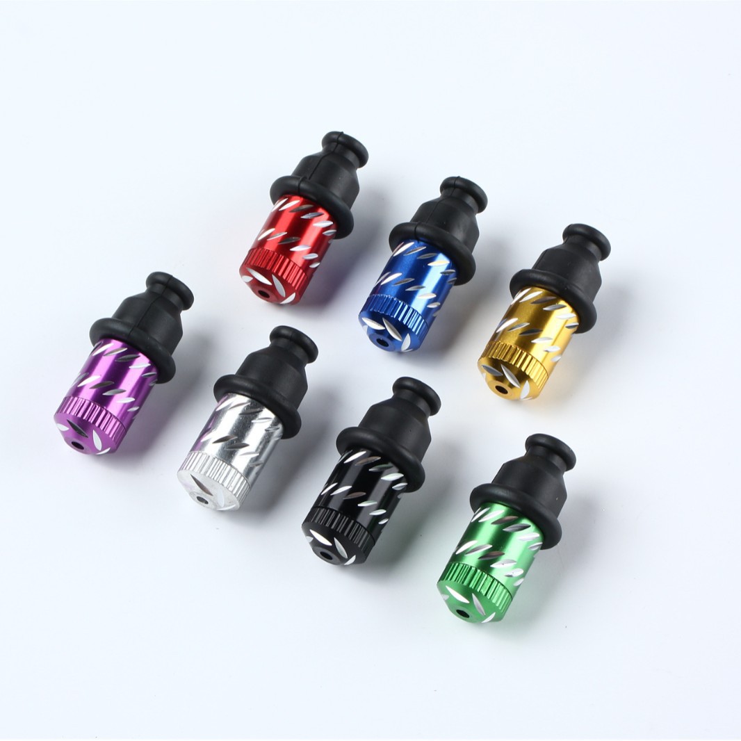 Foreign Trade New Carved Pacifier Metal Pipe Snuff Device Length 53mm Small Snuff Bottle Smoking Accessories Wholesale