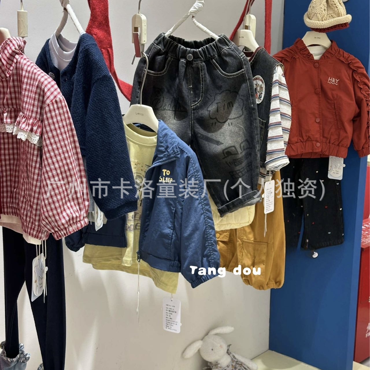 Бренд Gold Coast производитель серия бутиковых осенне-зимних бархатных футболок для девочек оптовая продажа из физического магазина