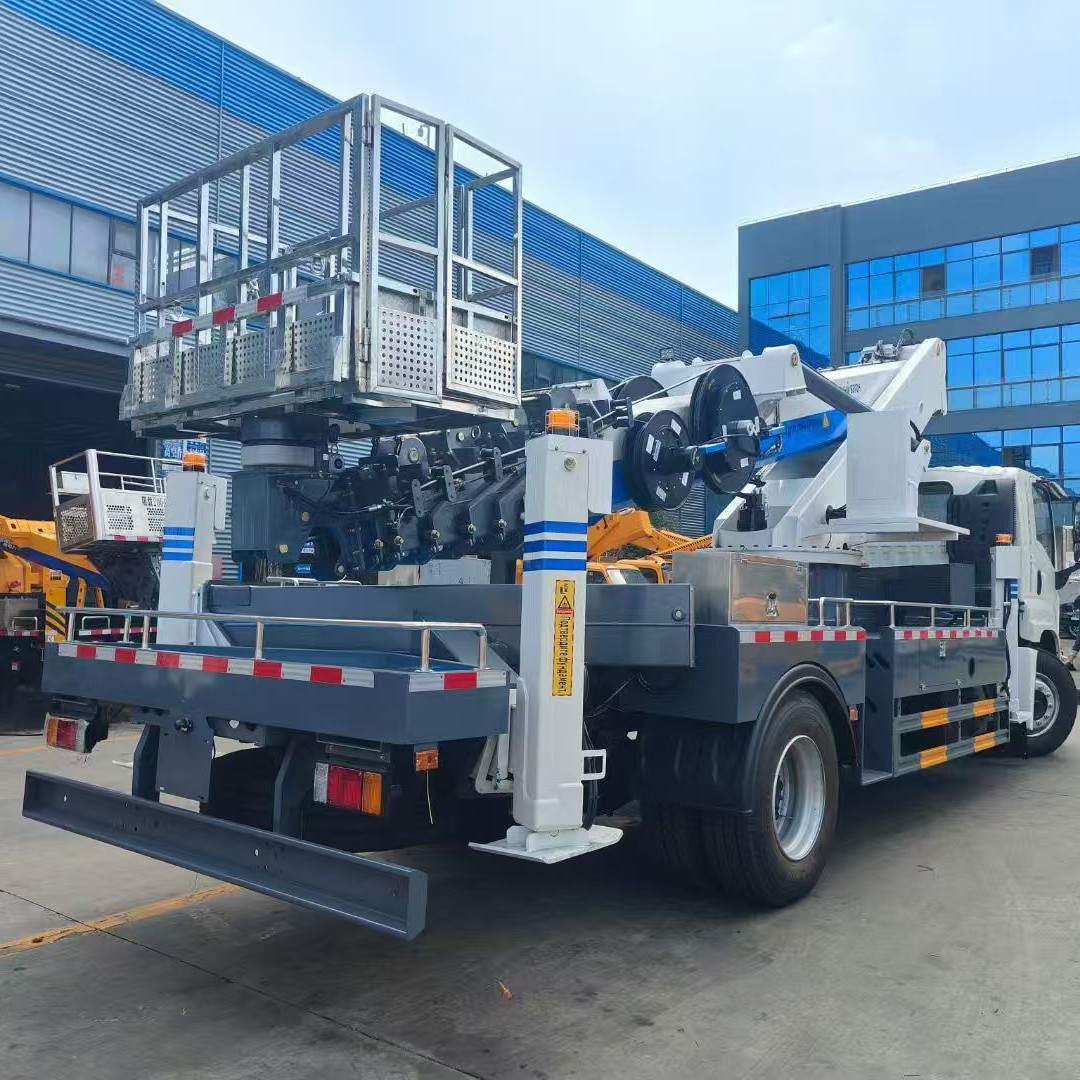 Isuzu Giant 45m Aerial Work Platform Special Vehicle for High-Altitude Work Factory Direct Sales Global Supply