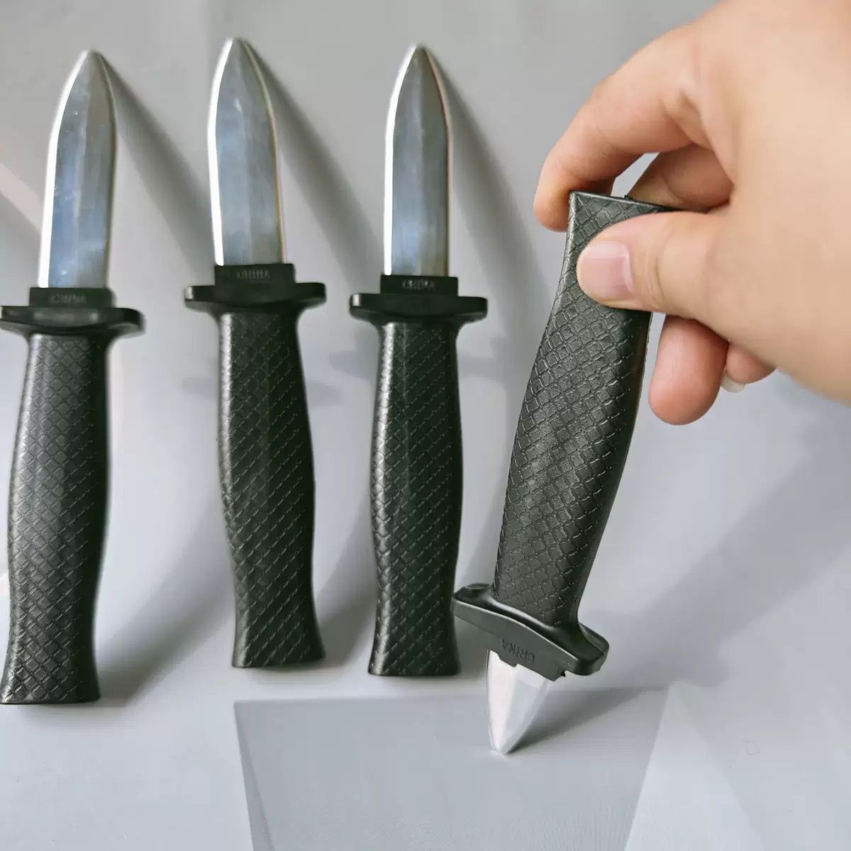 April Fool's Day Prank Props, Fake Retractable Knife, Funny Magic Bayonet, Retractable Cat Knife, Prank Toy