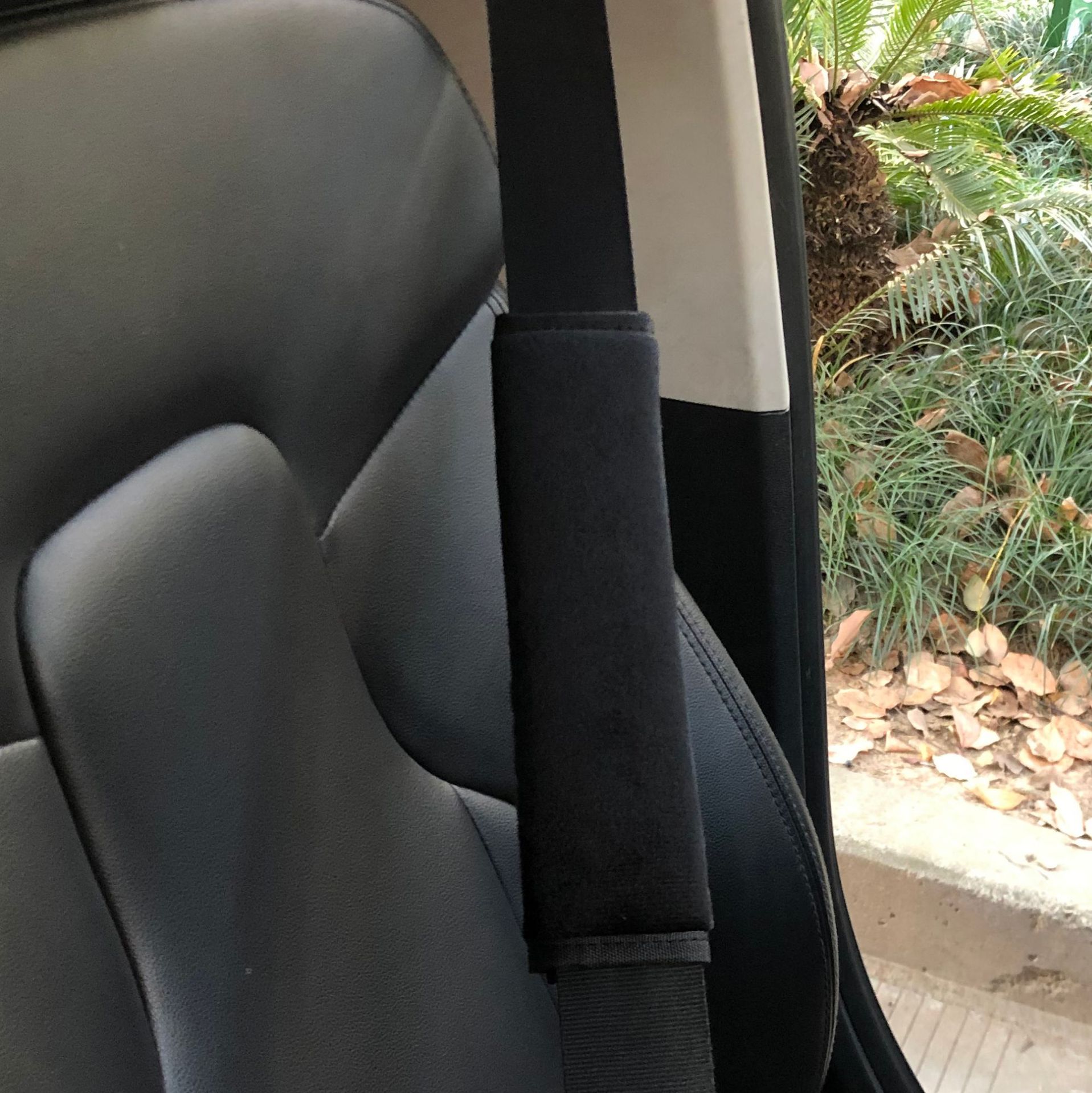 Car Seat Belt Shoulder Pads, Plush Soft Pull Handles, Gear Shift Covers, Universal for Men and Women, Interior Decoration for All Seasons