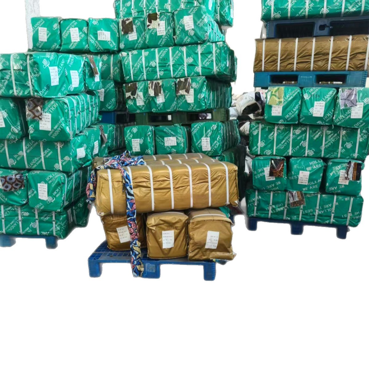 Plant Cashmere Brushed Printed Fabric Imitation Batik Treatment Bedding Stock Fabric Residual Fabric Factory Direct Sales Can Be Sold by the Ton