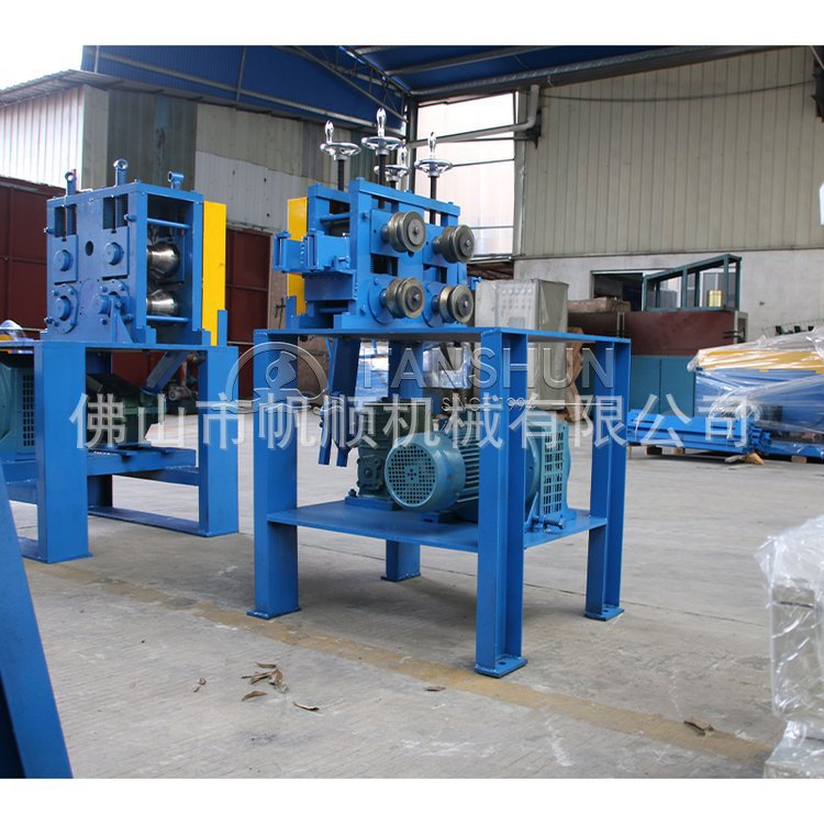 Горизонтальная непрерывная литьевая машина для медных прутков, вертикальная четырехосевая машина для литья свинца, машина для вытягивания латунных труб и шестигранных прутков