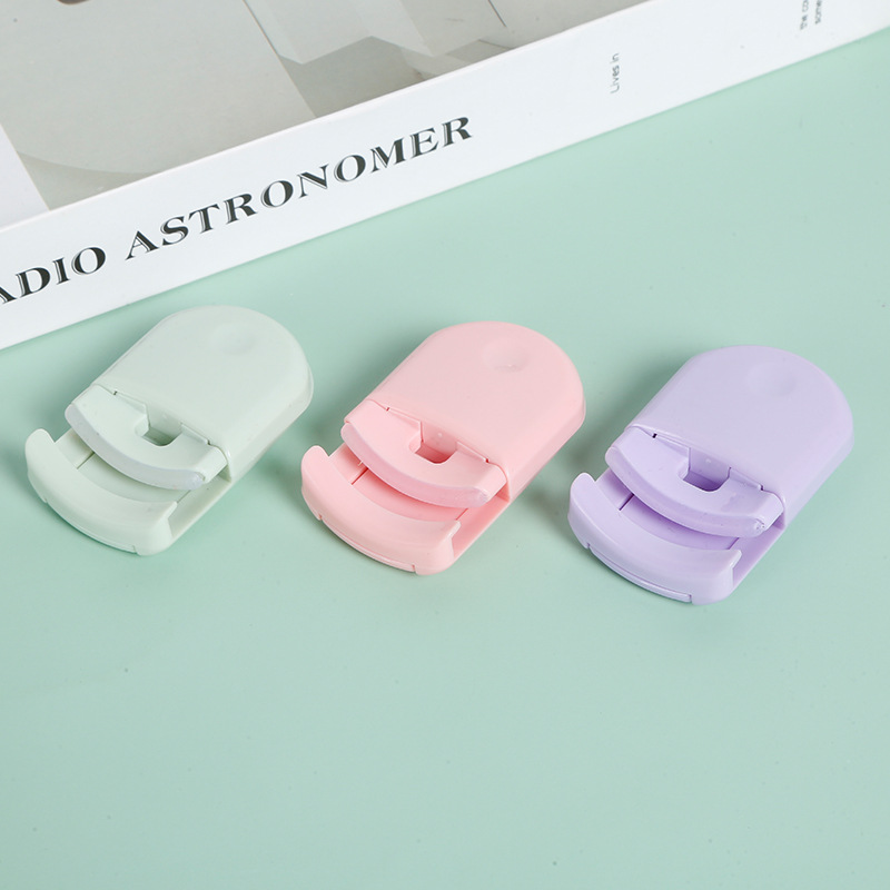 Beauty Makeup Tools Beginners Portable Easy-to-Use Eye Eyelash Maker Manual Mini Eyelash Curler Lasting Styling Eyelash Curler