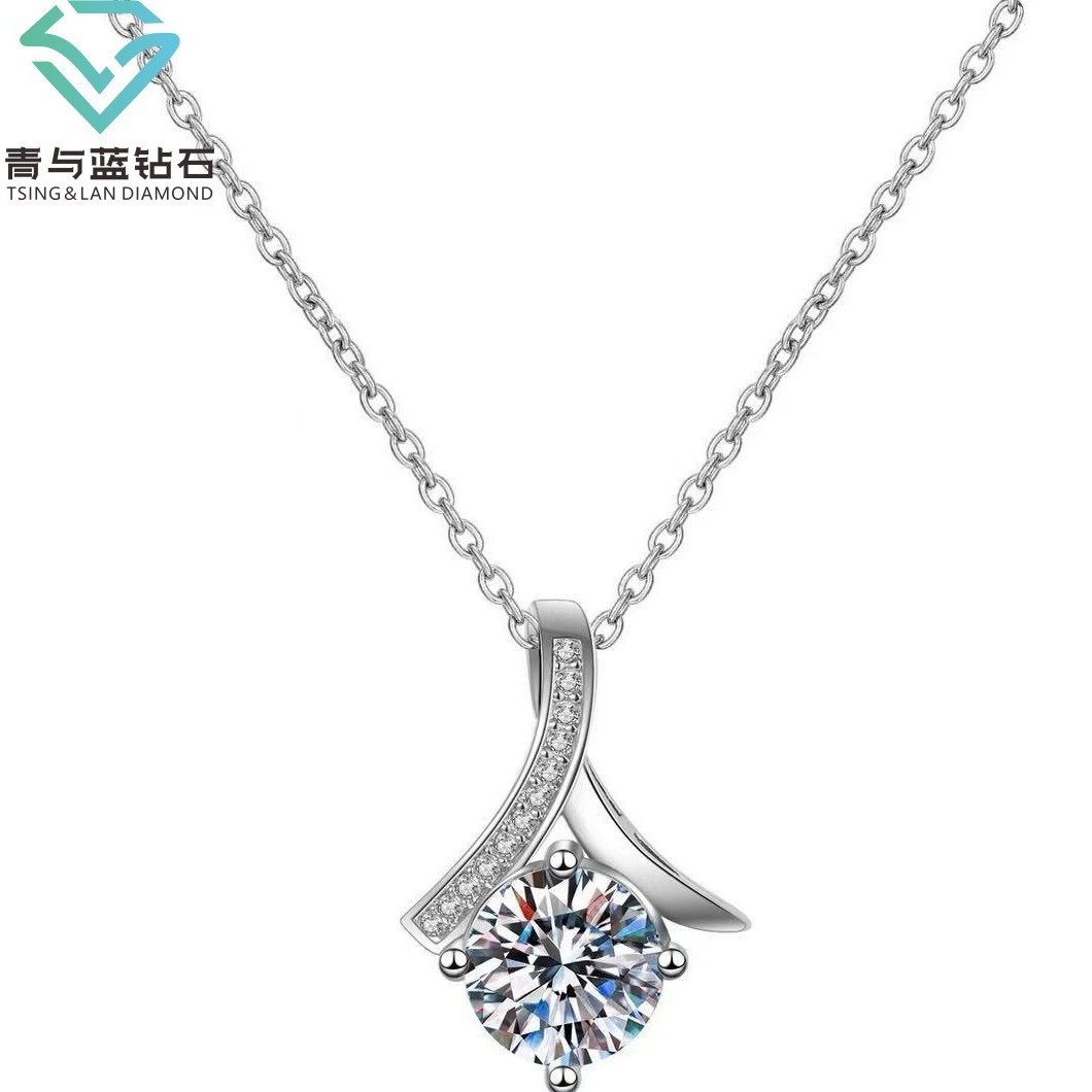 Колье из платины с искусственным бриллиантом в форме хвоста русалки, кулон, цепочка на ключице в форме елочки, колье в каратах