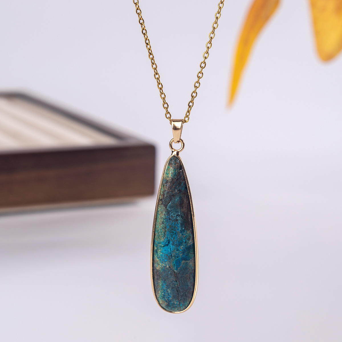 Zhuhang Jewelry Cross-Border New Natural Crystal Earrings Necklace High-End Temperament Imperial Pine Earrings Pendant Wholesale