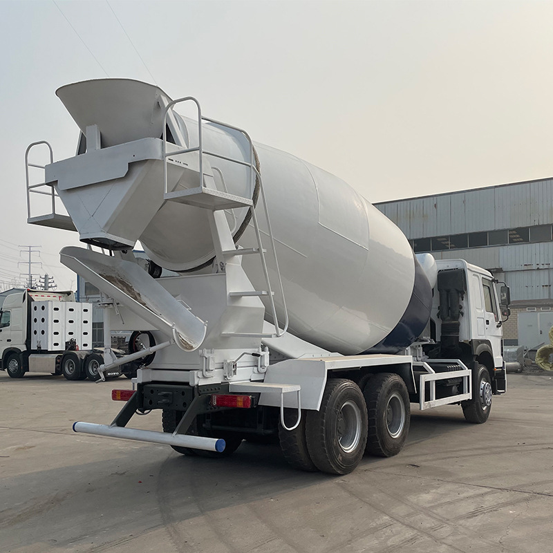 Sold to Africa Howo Concrete Mixer Truck 6*4 Commercial Concrete Transport Truck 12 Cubic Meters Commercial Concrete Mixer Tank