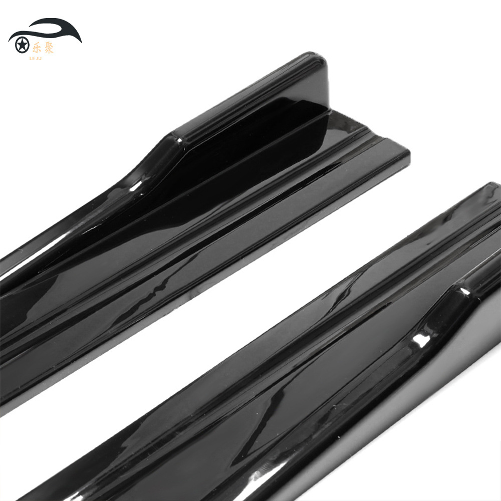 Car Universal Side Skirt Split 4-Segment 2.2cm Modified Small Surround Side Shovel 2m Bright Black and Red Side Skirt Blade