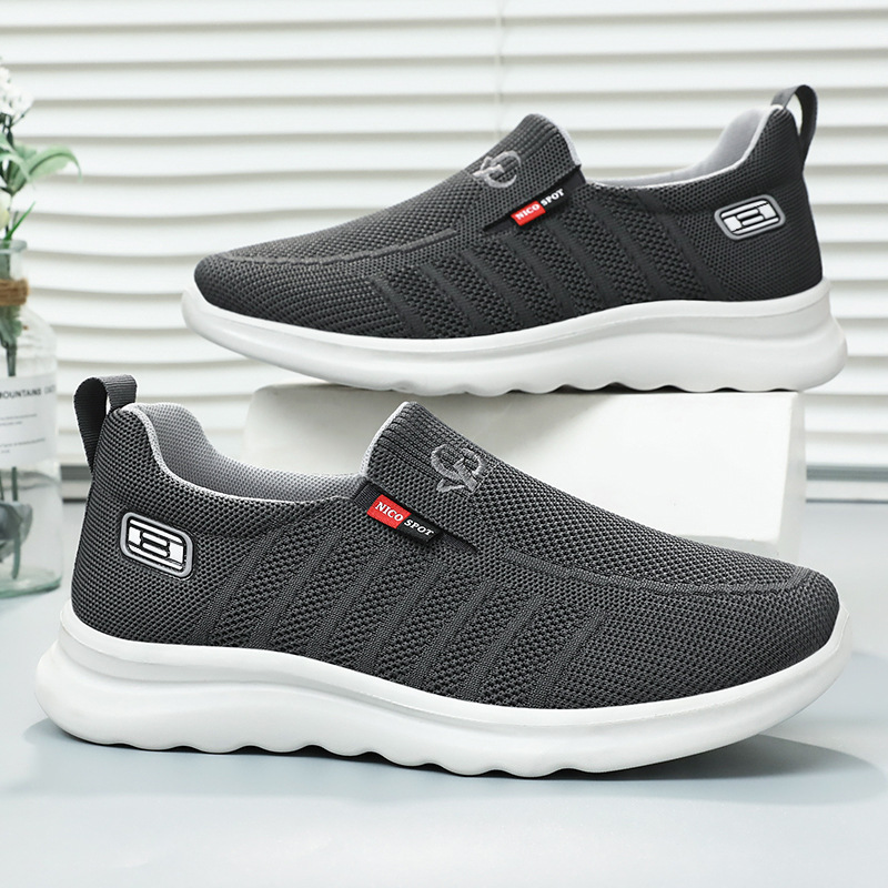 2026 Spring New Walking Shoes Wholesale Dropshipping Casual Sports Breathable Soft Sole Couple Style Old Beijing Cloth Shoes for Men